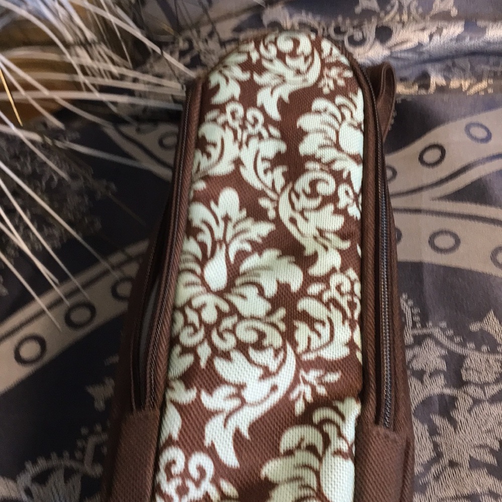 Enfamil zippered bottle bag insulated